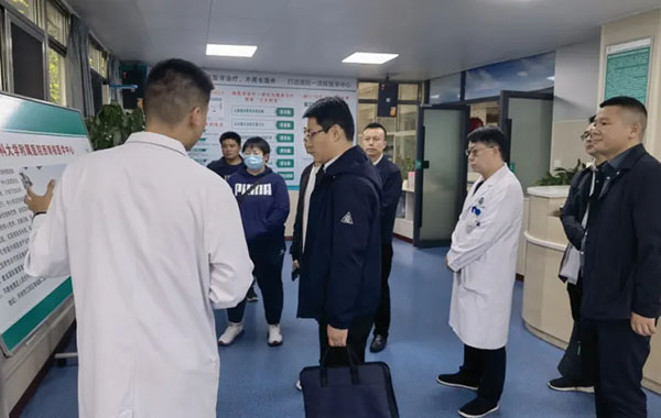 先进技术成果西部转化中心赴泸州交流，就低氘水、医用同位素等项目展开洽谈...