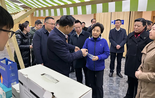 低氘水纯CP特早茶香，市长现场点赞推介！