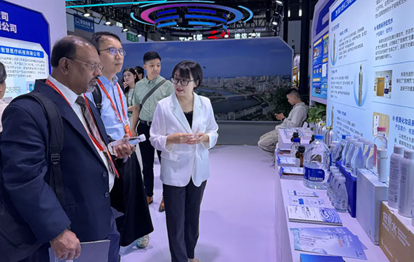 共绘科技丝路新篇|核奥去氘水亮相“一带一路”科技成果展